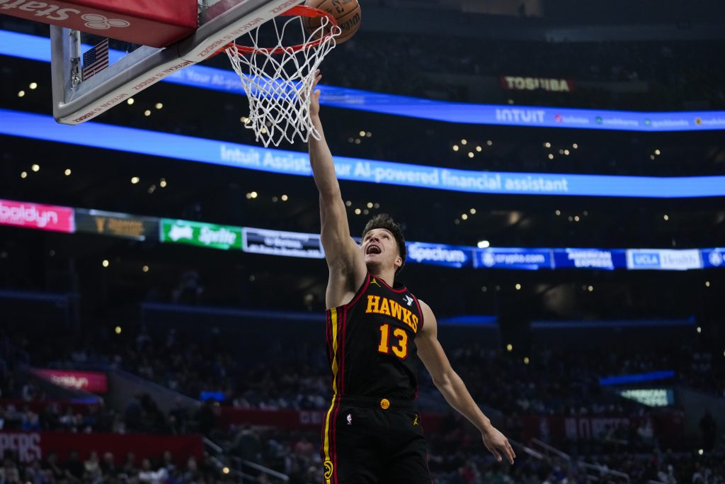 BOGDAN JE MORAO U SVLAČIONICU PRE VREMENA Niko ne zna pravi razlog