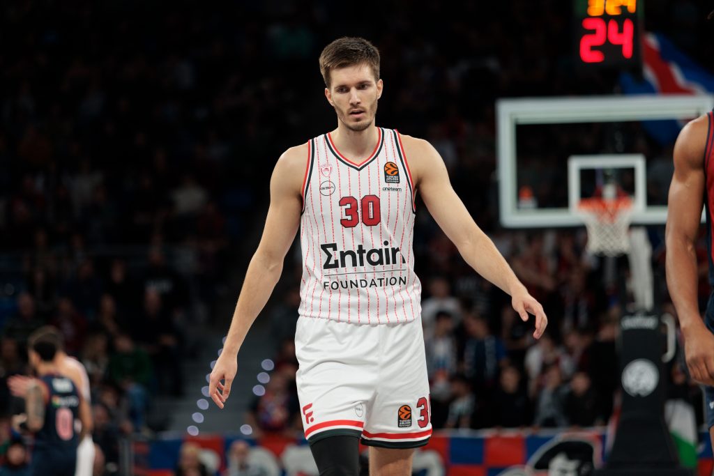 U DVE REČI Ovako je Filip Petrušev proslavio pobedu Olimpijakosa nad Partizanom! (FOTO)