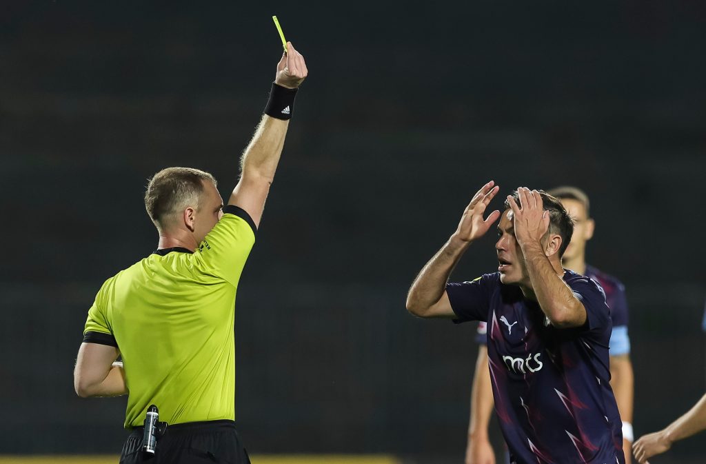 BIVŠI SUDIJA ZA MAXBET SPORT: Ilić je čestit i pristojan momak! Kažu da je zvezdaš? Tako su se i na meni kola slomila zbog Partizana