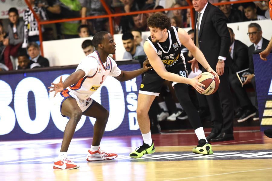 PREKO TRNJA DO POBEDE Partizan uz dosta muke savladao Borac u Čačku (VIDEO)