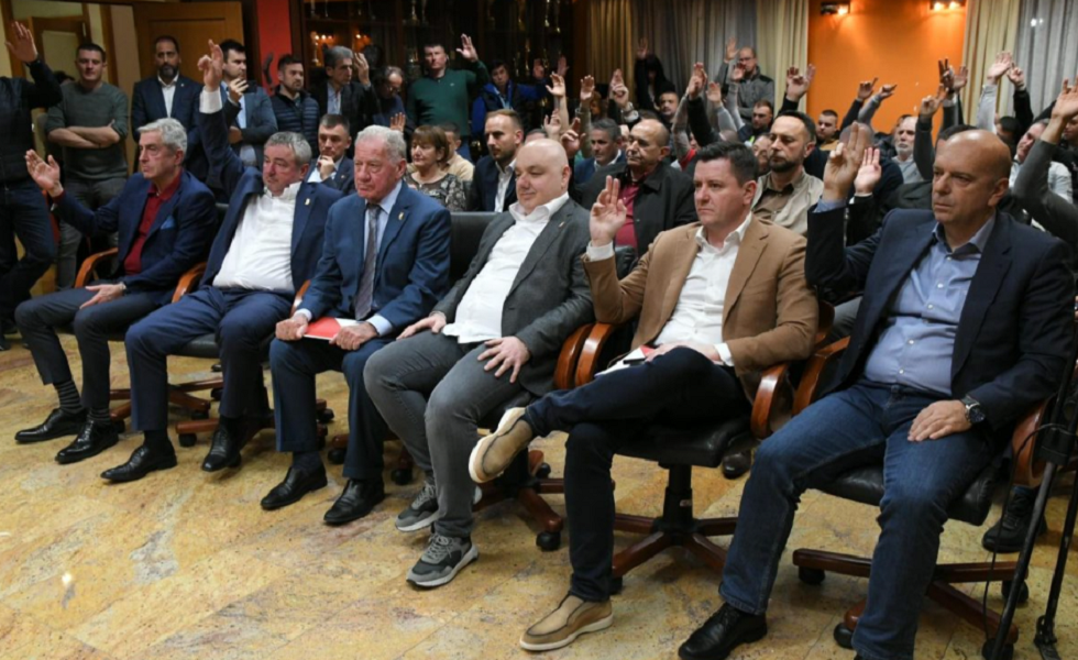 SADA JE I ZVANIČNO Milan Mandarić je novi potpredsednik FK Vojvodina!
