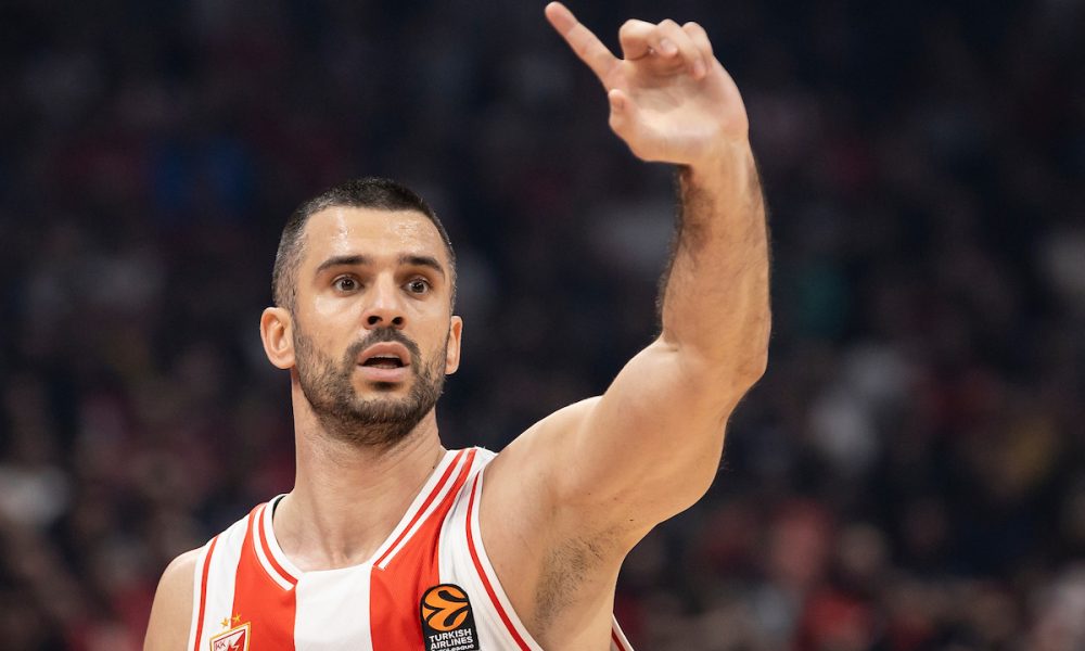 Lazić se emotivnom porukom oprostio od Zvezde, jednog trenera je posebno istakao (VIDEO)
