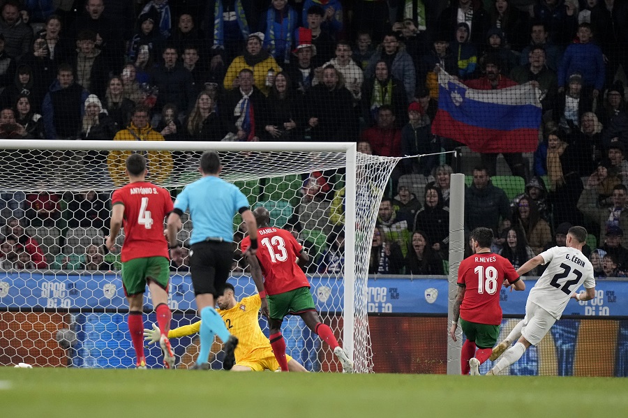 „ORLOVI“, TEŽAK POSAO VAS ČEKA NA EP Slovenija očitala lekciju Portugalcima! Imao je Piksi šta da vidi i na mečevima Engleske i Danske