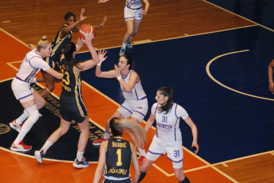 TOPOLČANKA ISKLJUČENA, STUDENT ODAHNUO Prva ženska liga Srbije do kraja takmičenja sa ekipom manje