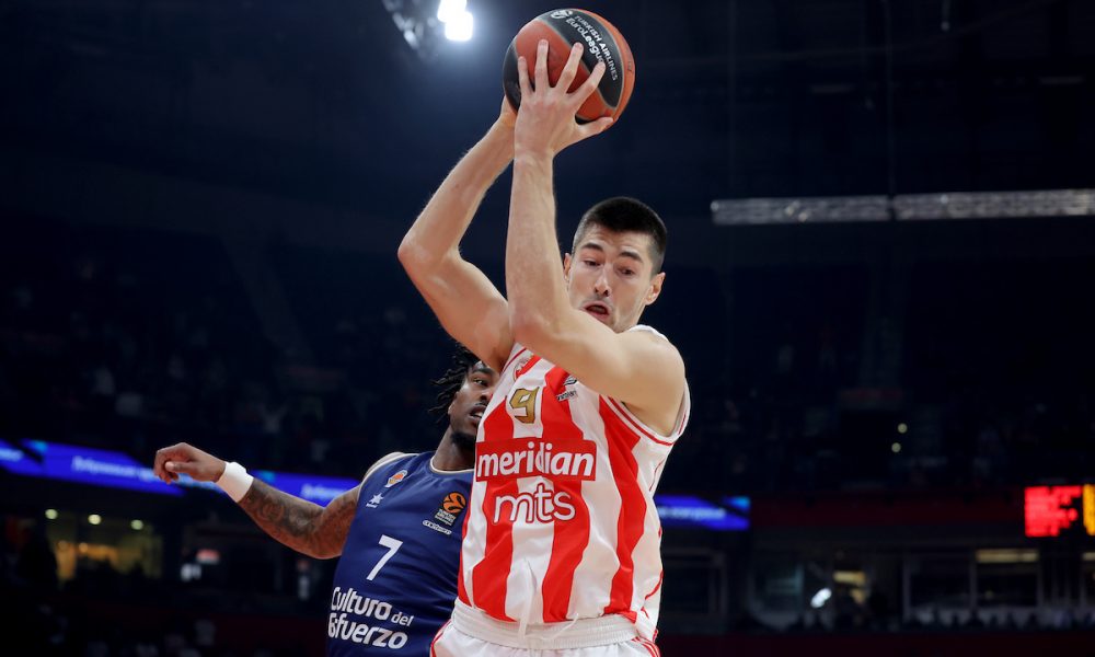 ZA OBRAZ Zvezda lako slavila u Splitu i „pogurala“ Podgoričane u plej-of