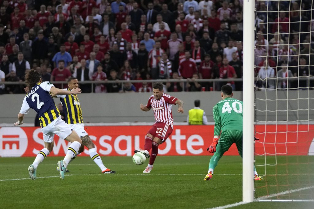 LIGA KONFERENCIJA U Atini prštalo u pobedi Olimpijakosa, Tadić dao gol! Dosadno u Plzenu (VIDEO)