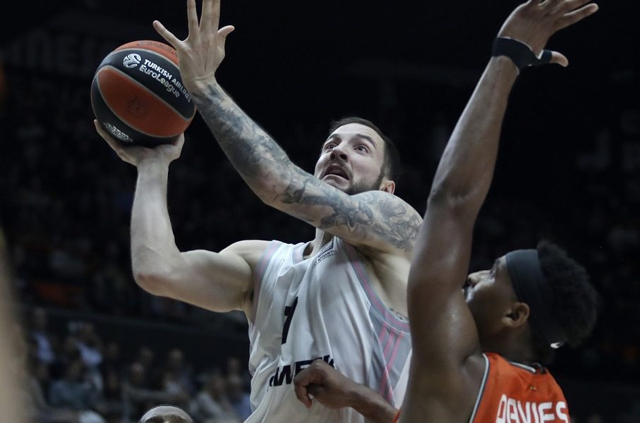REZULTATI PO MERI PARTIZANA Žalgiris izgubio, Valensija doživela debakl u Španiji (VIDEO)