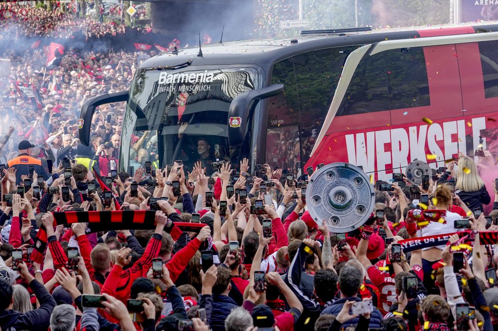 NEMA VIŠE „NEVERKUZENA“ Ćabi Alonso ušao u istoriju! Leverkuzen je šampion Nemačke