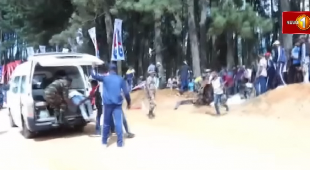 TRAGEDIJA Auto se zakucao u publiku! Sedmoro mrtvih, mnogo povređenih (UZNEMIRUJUĆI VIDEO)