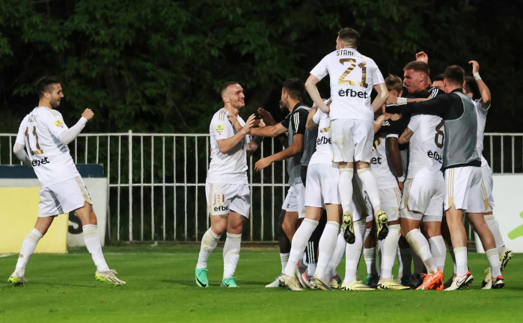 STIGAO LEVI BEK Posle Mela još jedan igrač Šarlota pojačao Čukarički (FOTO)