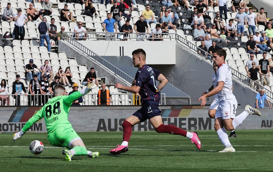 BAŽDAR BRŽI OD PIŠTALJKE Partizan poveo protiv Voždovca u sudijskoj nadoknadi (VIDEO)