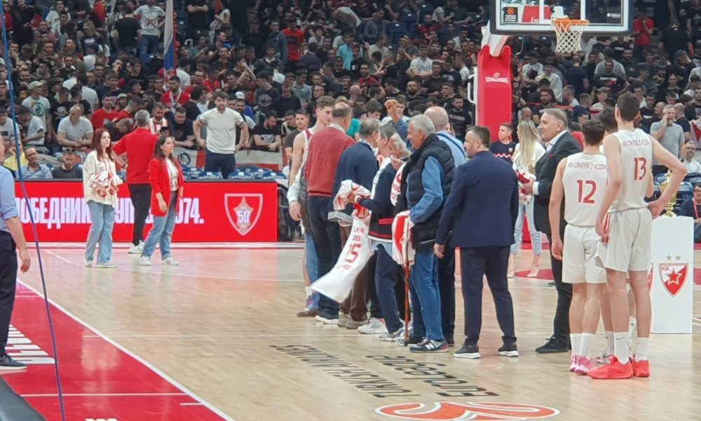 ZVEZDA NE ZABORAVLJA SVOJE HEROJE Crveno-beli obeležili 50 godina od osvajanja prvog klupskog evropskog trofeja (VIDEO)