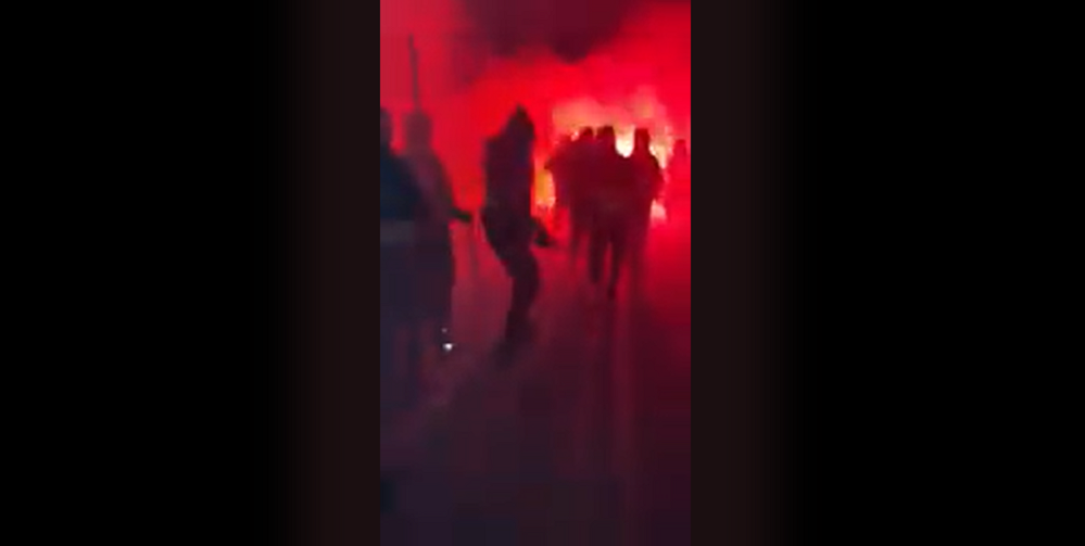 NE KUVA SAMO U MOSTARU, HAOS SE ŠIRI BOSNOM Pojavio se snimak napada „Manijaka“ na „Horde zla“ pred sutrašnji derbi (VIDEO)