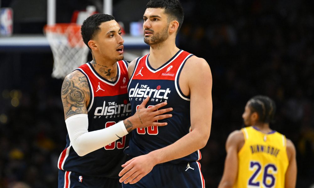 NBA LIGA Vukčević se razigrao, ali Lejkersi sa Džejmsom su krupan zalogaj! Bogdanović preskočio još jedan meč (VIDEO)