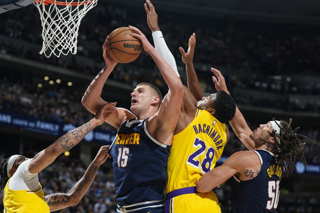 DENVER ELIMINISAO LEJKERSE Lebron bez rešenja za Mareja i Jokića – poznato ko je sledeći protivnik Nagetsima (VIDEO)