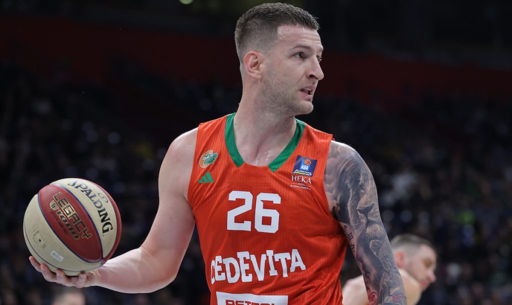 „METLOM PO GU***I“ Zvezdi čestitali Kampaco, Dončić i Beron, a odzvanja poruka čoveka koji je kod „Delija“ persona non grata!