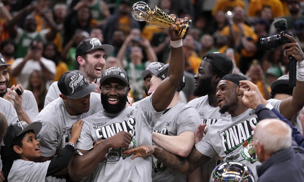 METLA U FINALU ISTOKA Indijana je bila predjelo za Dalas, Boston grabi ka rekordnoj tituli (FOTO/VIDEO)