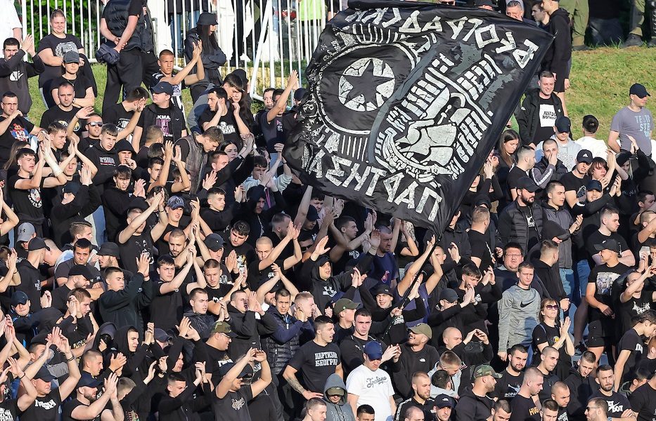 „Grobari“ vređali Nađa, a potom skandirali ime jednog čoveka (VIDEO)