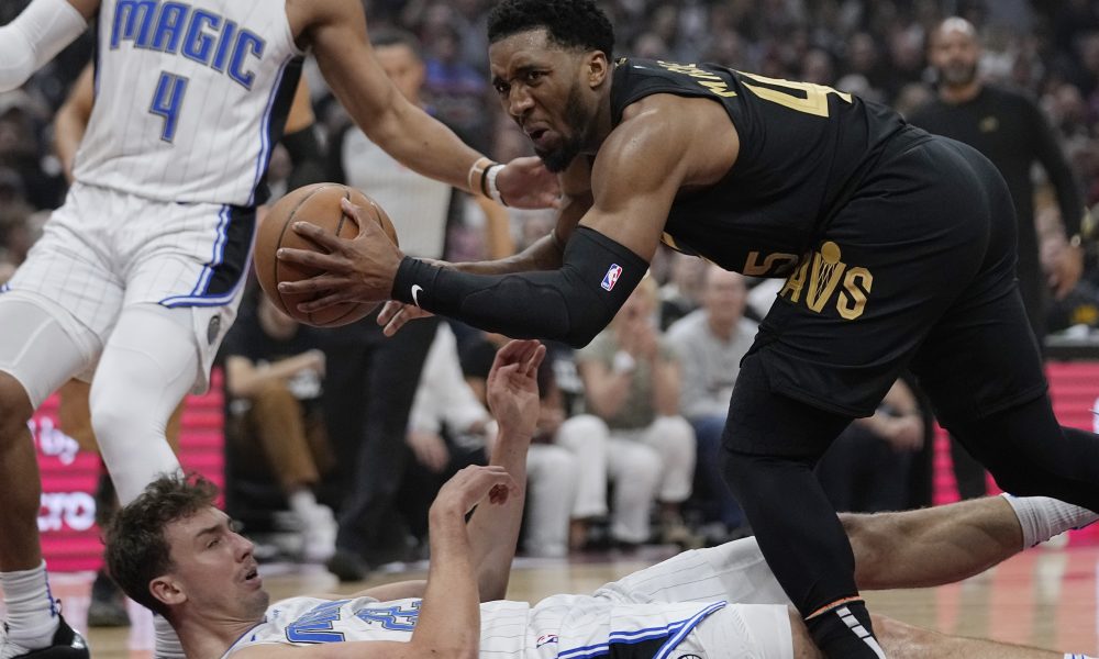 SRBIJI JE ZAPRŽIO ČORBU, A UGASIO SE KAD JE BILO NAJPOTREBNIJE Klivlend srušio Orlando i zakazao duel s Bostonom, as Medžika katastrofalan (VIDEO)