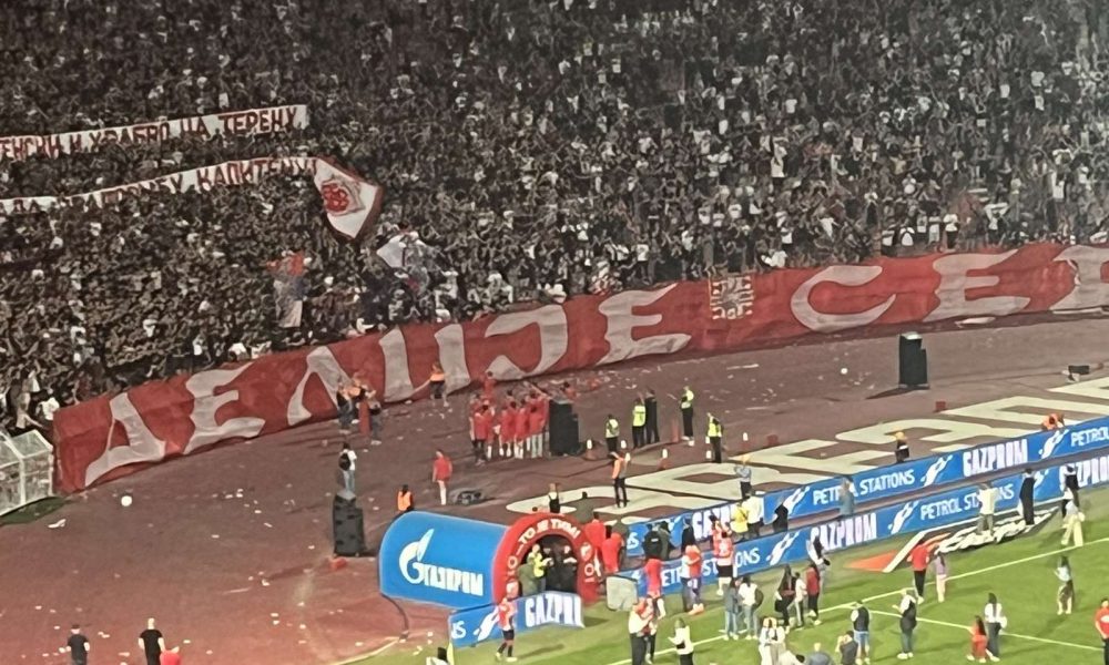 OPROŠTAJ NA SEVERU „Delije“ istakle transparent za Dragovića, evo kako je on reagovao (FOTO+VIDEO)