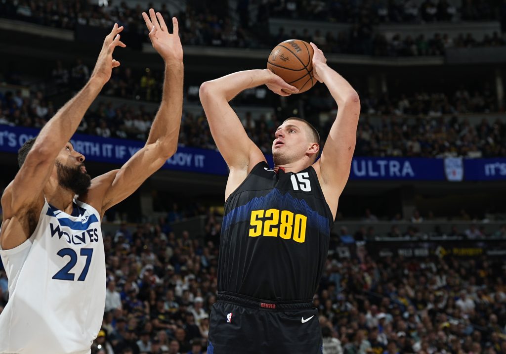 Osvedočeni Nikolin mrzitelj ovog puta mu odao priznanje: Ovo je kazna šta Jokić radi ovim ljudima!