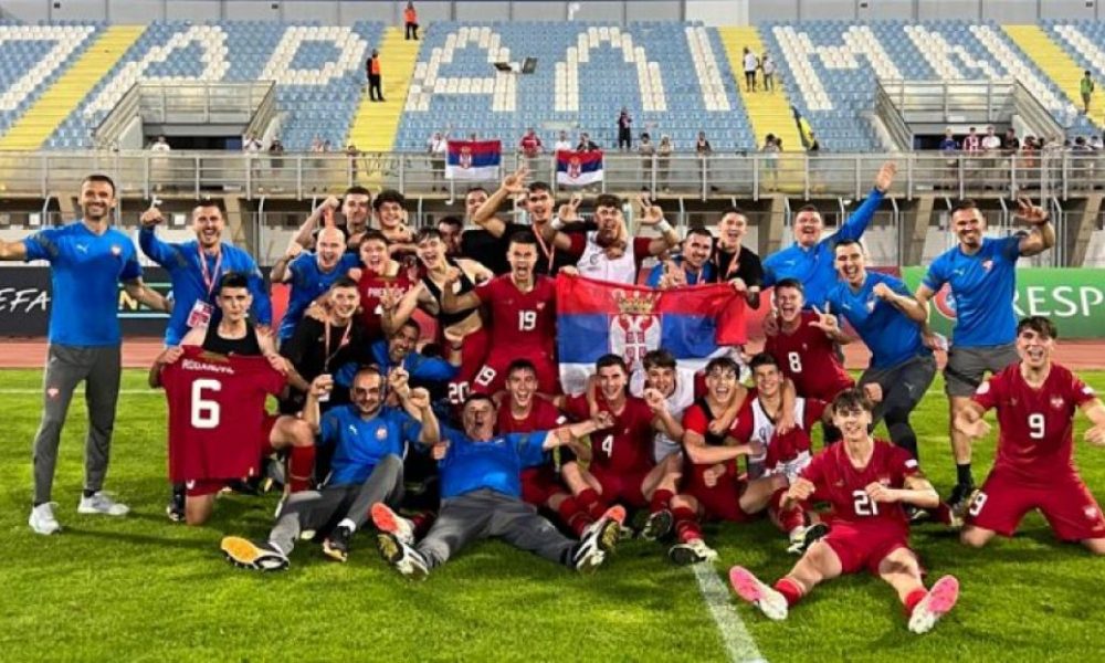 BRAVO Piksi i Pižon ispratili „orliće“ do četvrtfinala Evropskog prvenstva (FOTO)