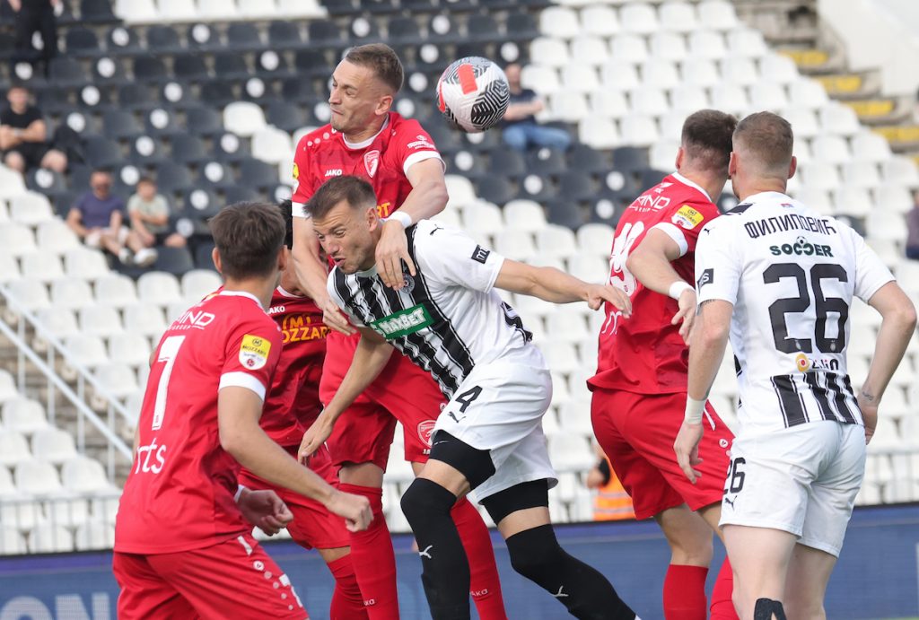 DVA BRZA GOLA U HUMSKOJ Aleksić lepim golom krunisao fenomenalnu partiju, četiri minuta kasnije uzvratio je Nikolić (VIDEO)