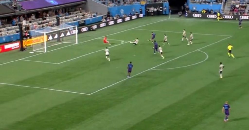 PRODAO FORU AMERIMA Majstorija Petkovića za prvenac u MLS (VIDEO)