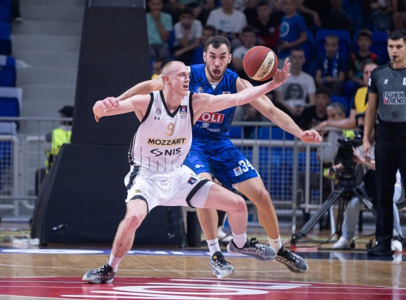 ODLUČUJE MAJSTORICA Budućnost savladala Partizan u Morači! Aleksa promašio šut za pobedu (VIDEO)