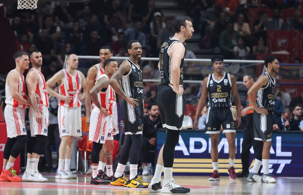 Trojica igrača Partizana odbila da se pozdrave sa košarkašima Zvezde (VIDEO)