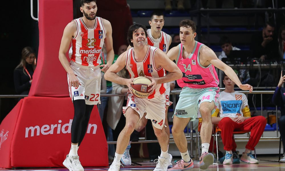 POLUVREME Zvezda u NBA ritmu, Mega ne uspeva da parira raspoloženim crveno-belima (FOTO/VIDEO)