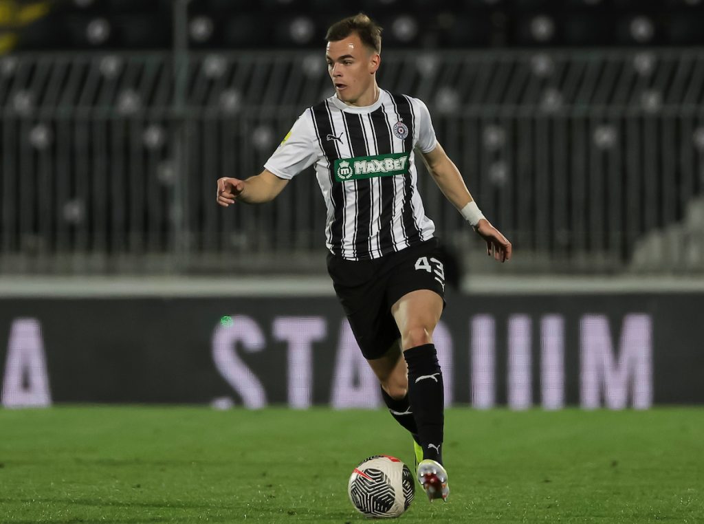 TINEJDŽER SPASAO ČAST CRNO-BELIMA Trifunović prvencem doneo izjednačenje! (VIDEO)