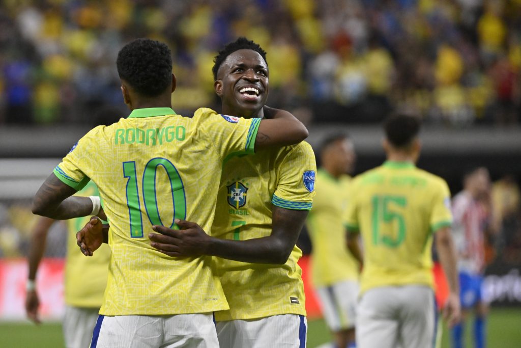BRAZIL SLAVI VINISIJUSA „Selesao“ ubedljiv protiv Paragvaja – Paketa izveo jedan od najgorih penala 21. veka (VIDEO)