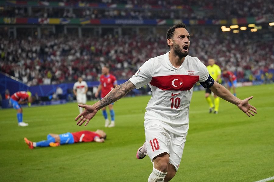 GRUPA F Češka nemoćna sa desetoricom! Turska pobedom overila osminu finala (VIDEO)