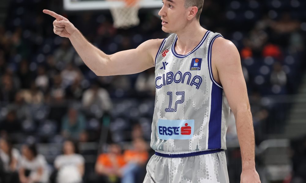 NI ON NEĆE U PARTIZAN Bek Cibone završio u Španiji kod hrvatskog trenera