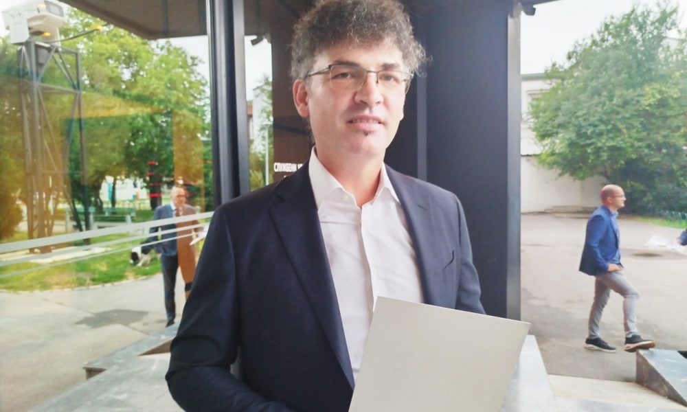 „MINISTAR ODBRANE“ Stanić za MBS: Odlično živim bez rukometa! Nisam bez očiju da ne vidim šta se dešava