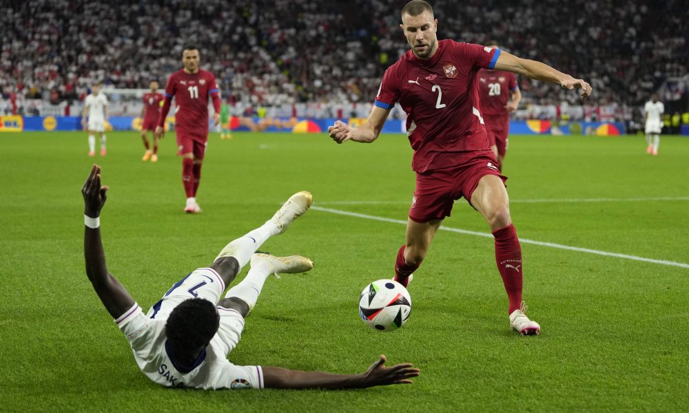 „TUČA“ OKO REPREZENTATIVCA SRBIJE Pored kluba sa ostrva, Strahinju Pavlovića želi i italijanski velikan (FOTO)