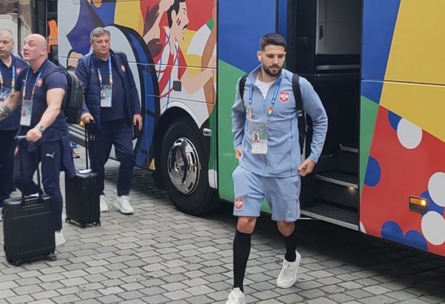 PRVI OTVORENI TRENING „ORLOVA“ Vlada ogromno interesovanje i među Nemcima, 2.800 karata je preuzeto! Evo gde će da treniraju Mitar i ekipa (FOTO)