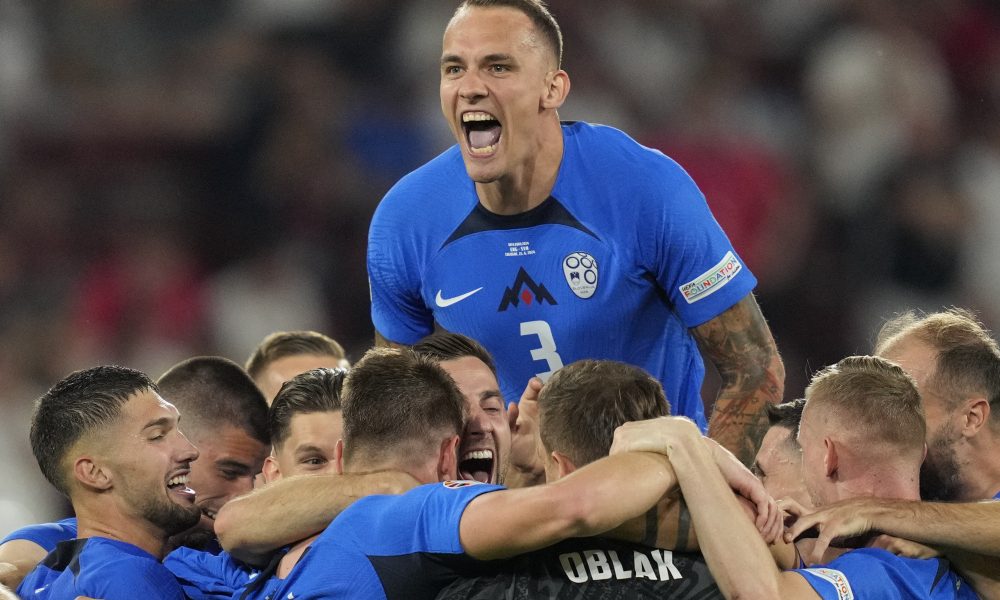 GRUPA C Slovenci ispisali istoriju! Četa Matjaža Keka odolela Engleskoj i ide u naredni krug
