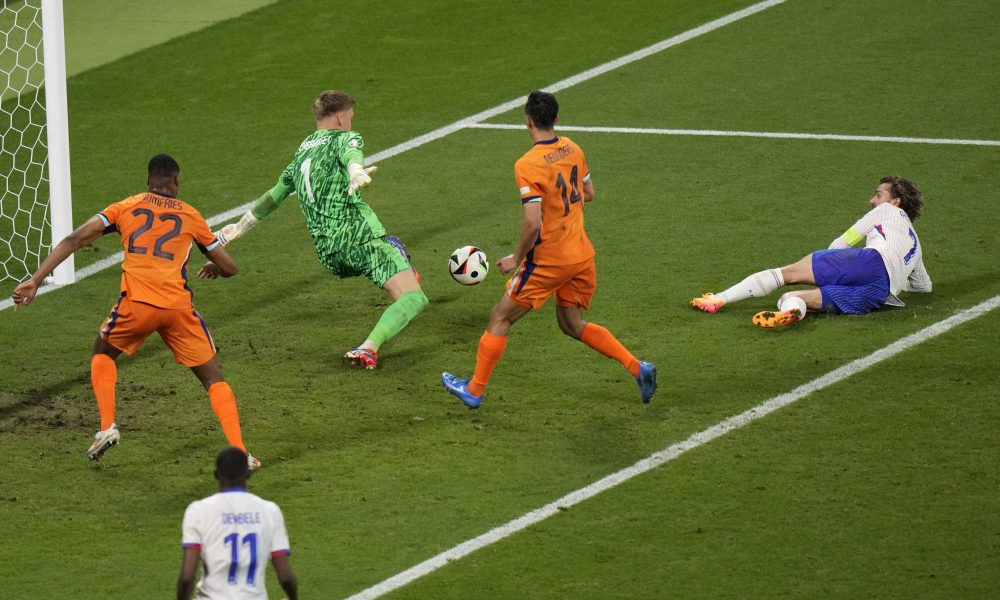 DERBI DANA Počeli vatrometno, a onda zaplašili jedni druge… Imamo prvi meč bez golova na prvenstvu