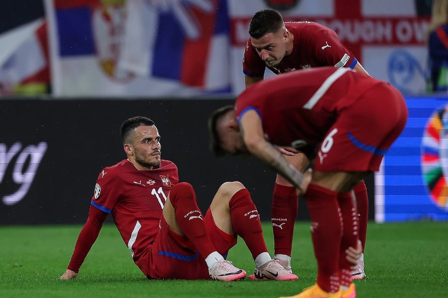 NE SLUTI NA DOBRO Krilni napadač Srbije izgleda teže povređen! Čeka se snimak…