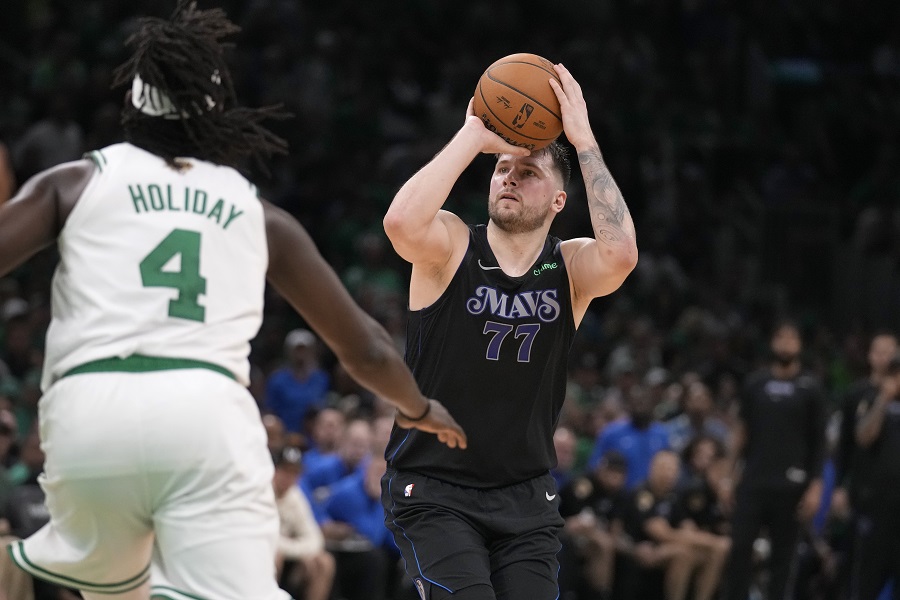 POČELA BORBA ZA PRSTEN Dalasu nije pomogao ni sjajni Dončić, Boston poveo u velikom finalu (VIDEO)