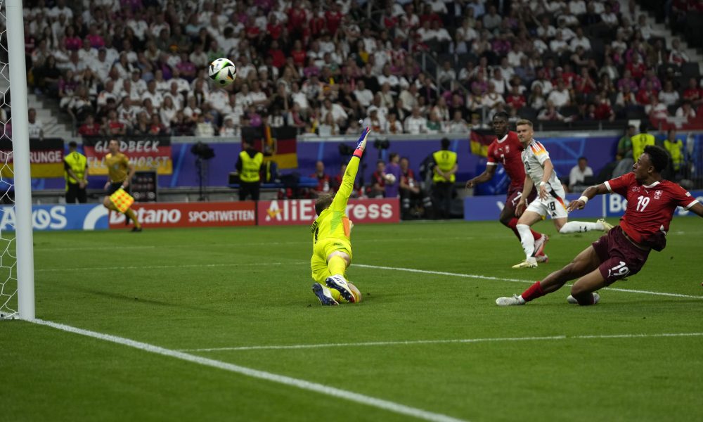 NOVA PROVOKACIJA ALBANACA Ovog puta na utakmici domaćina! Hoće li Nemci i UEFA da ih spreče u slavljenju terorizma? (FOTO)