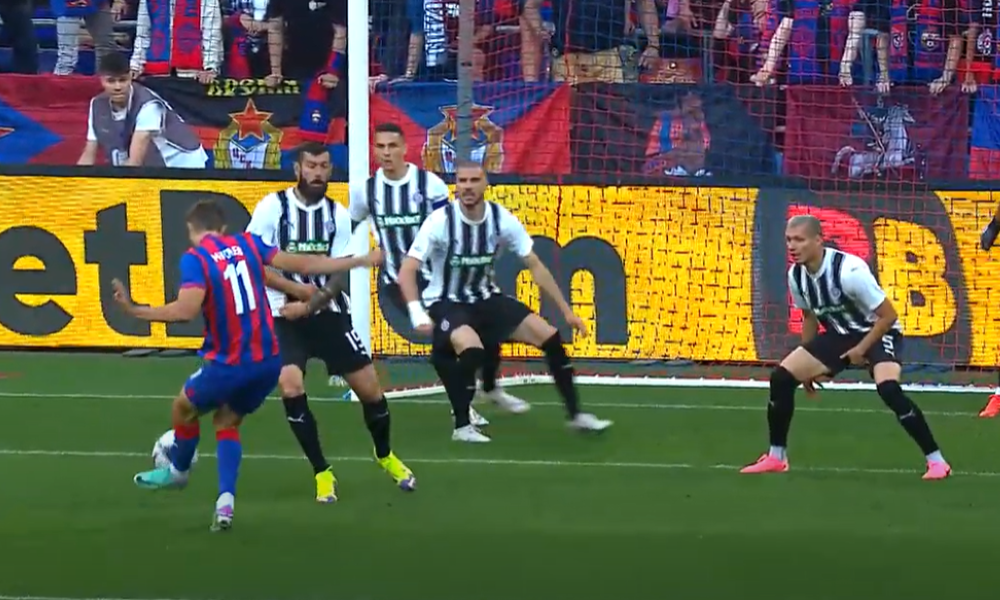DUPLI PEH ZA PARTIZAN VEĆ NA STARTU Teška povreda Živkovića u 10. sekundi meča, pa rani gol za CSKA (FOTO/VIDEO)