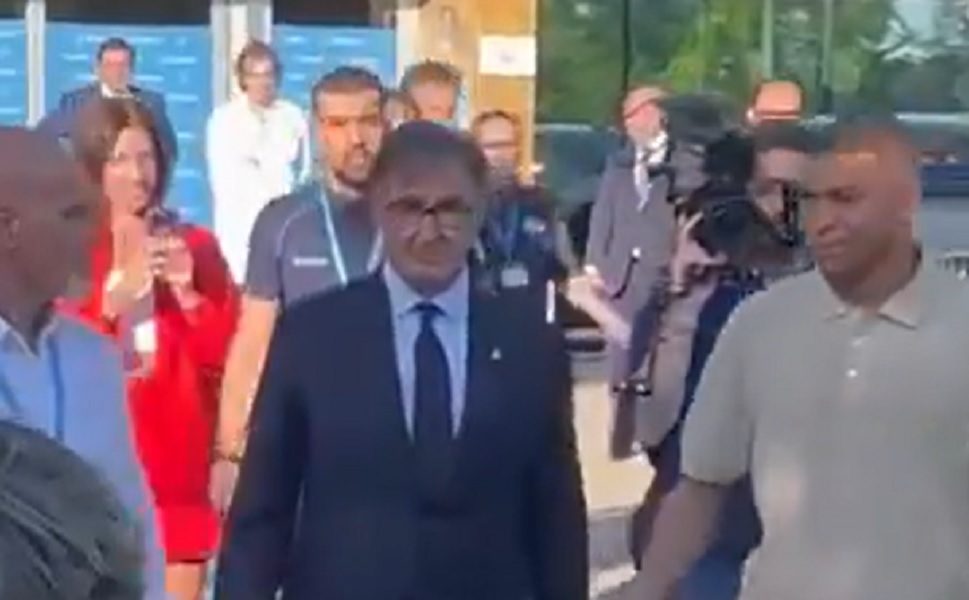 Mbape se pojavio pred navijačima Reala i izazvao delirijum (VIDEO)