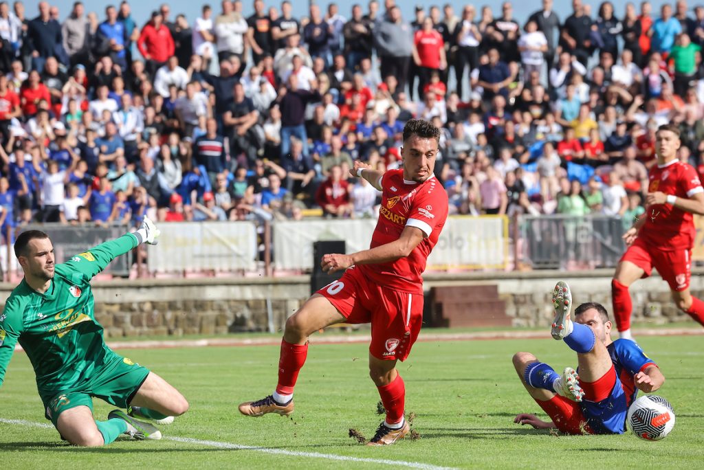„BOMBA“ Aleksić za sada sprečio novi šamar srpskom fudbalu, produžeci u Podgorici (VIDEO)