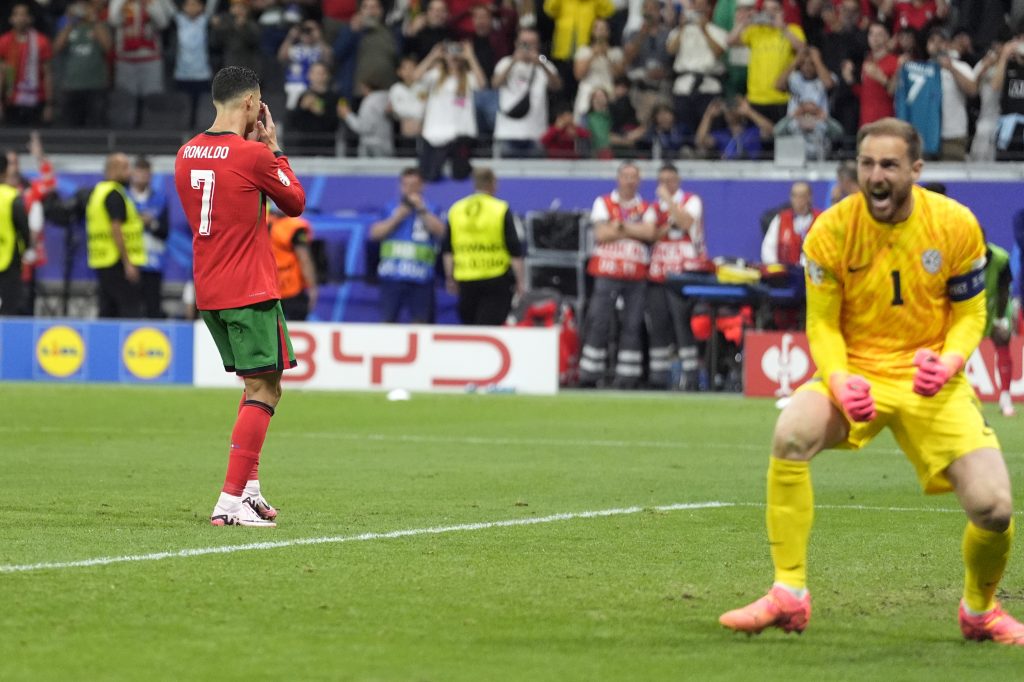 ENGLEZI BRUTALNO IZVREĐALI RONALDA I to usred prenosa! Evo kakav nadimak je dobio Portugalac! (FOTO)