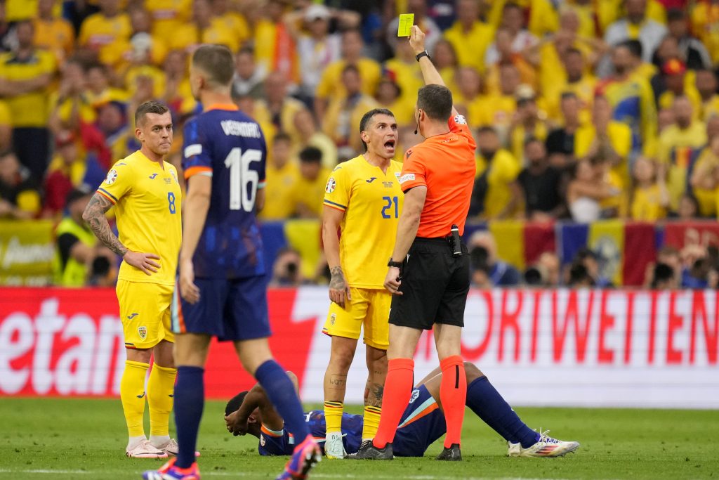 DA LI ĆE UEFA DA POPUSTI POD PRITISKOM ENGLEZA? Sudija koji deli pravdu u polufinalu protiv Holandije ima mračnu prošlost, u sve je umešan i Belingem