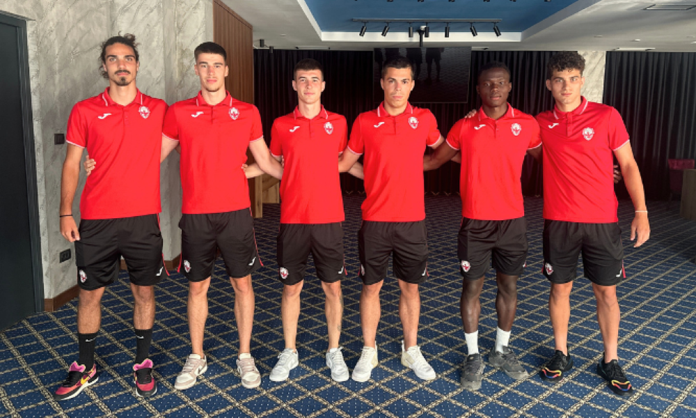 SKLAPANJE TIMA NA KROVU Šest fudbalera pojačalo Voždovac