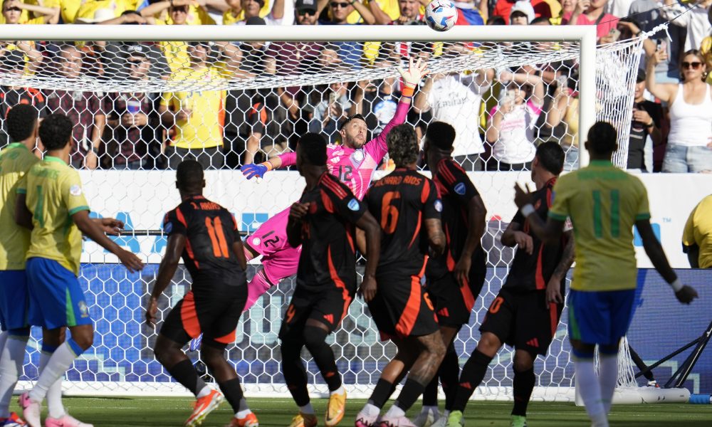 KOPA AMERIKA Katastrofalno suđenje – VAR soba izvukla linije za pogrešnog igrača! Kolumbijci u četvrtfinalu protiv Paname, Brazilci idu na Urugvaj (VIDEO)